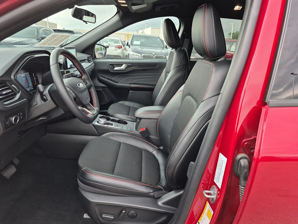 Thumbnail: 2025 Ford Escape - 10