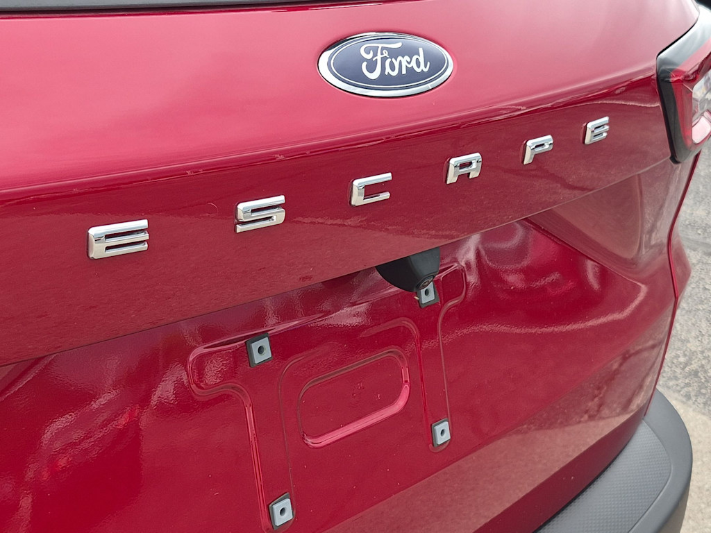 Thumbnail: 2025 Ford Escape - 7