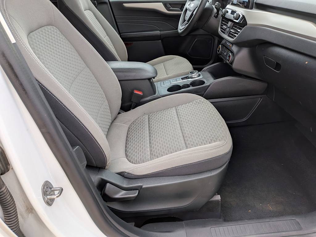 Thumbnail: 2022 Ford Escape - 10
