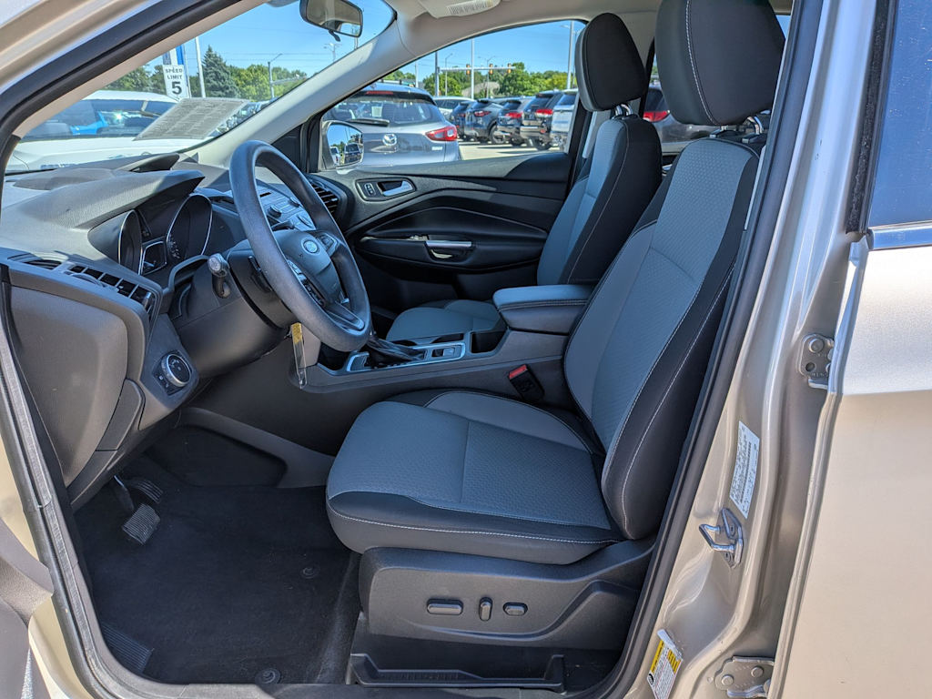 Thumbnail: 2017 Ford Escape - 9