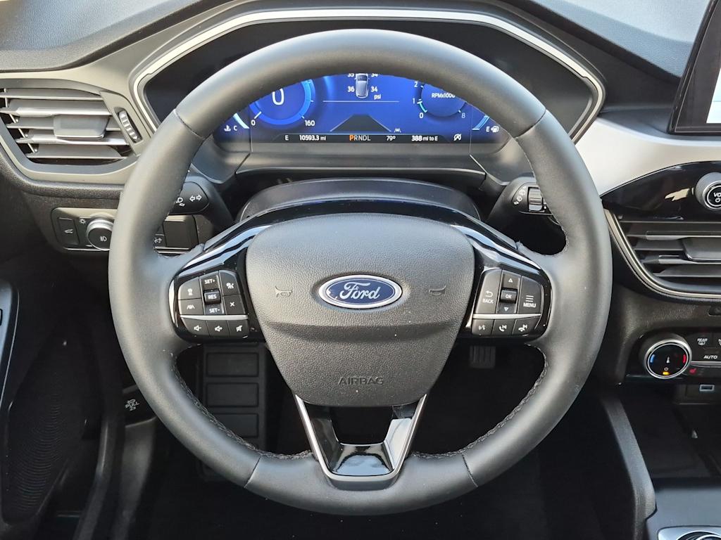 Thumbnail: 2022 Ford Escape - 9