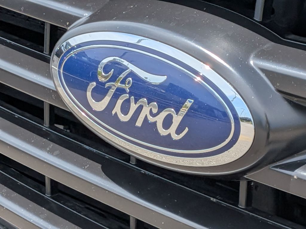 Thumbnail: 2017 Ford F-150 - 24