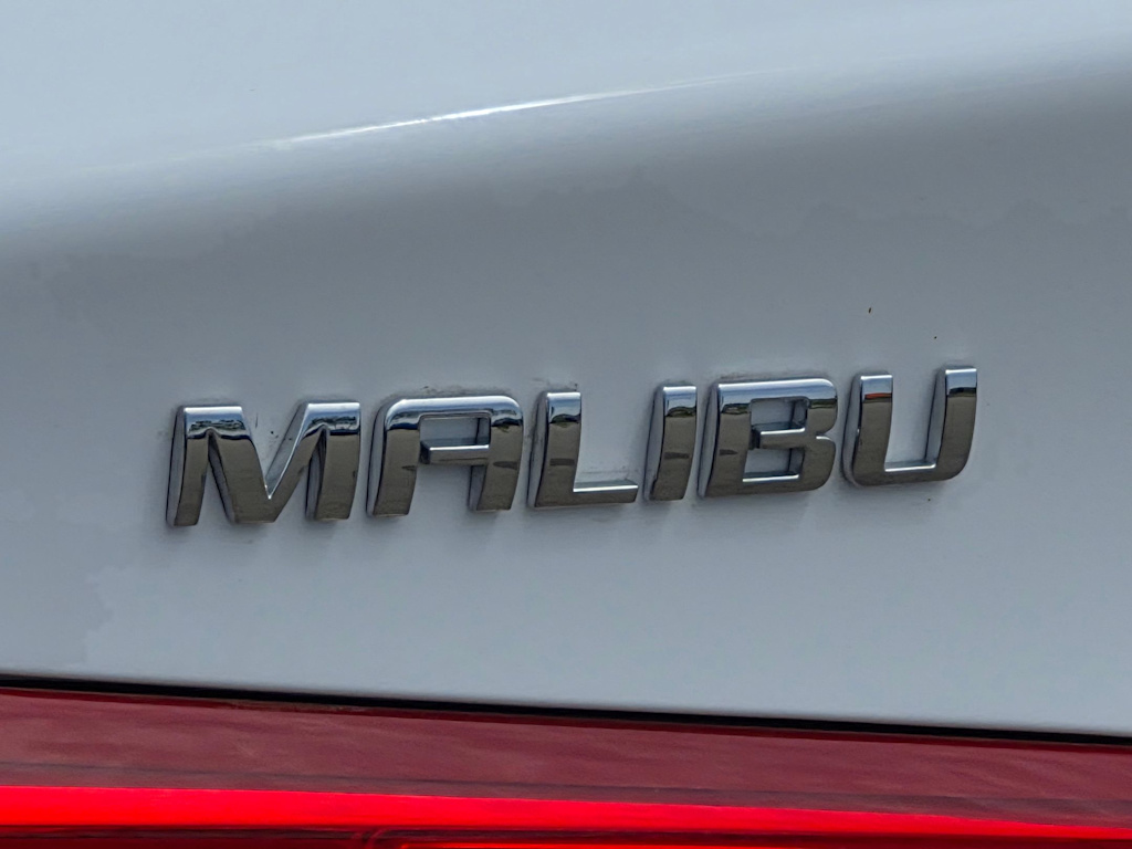 Thumbnail: 2020 Chevrolet Malibu - 6