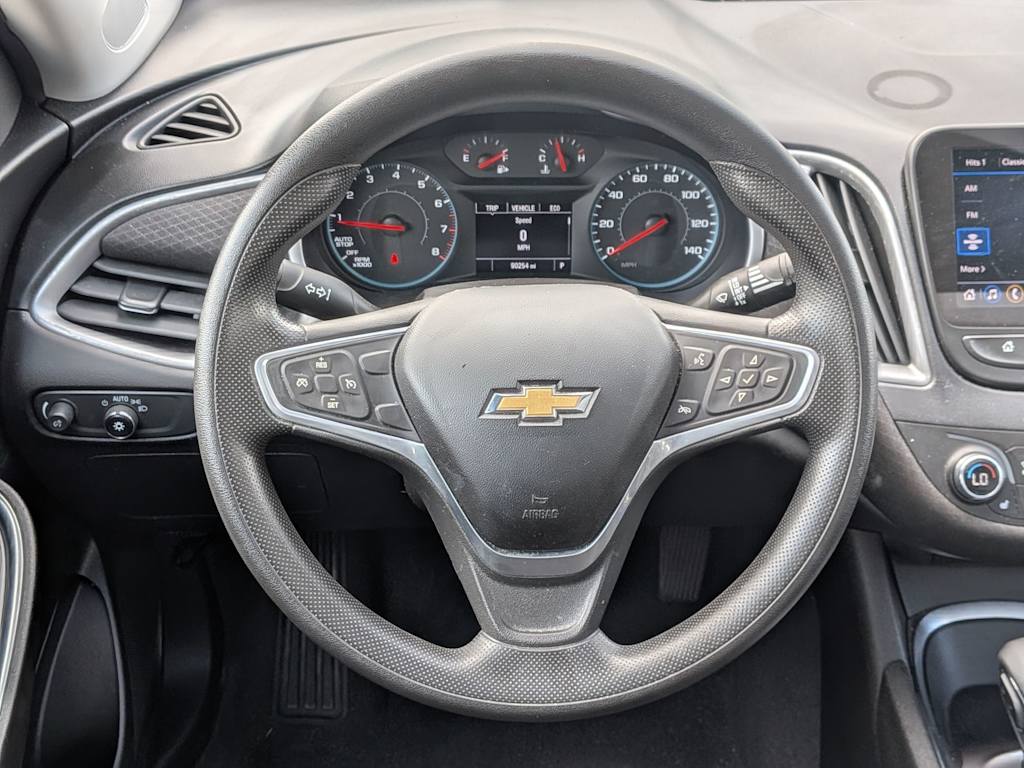 Thumbnail: 2022 Chevrolet Malibu - 12