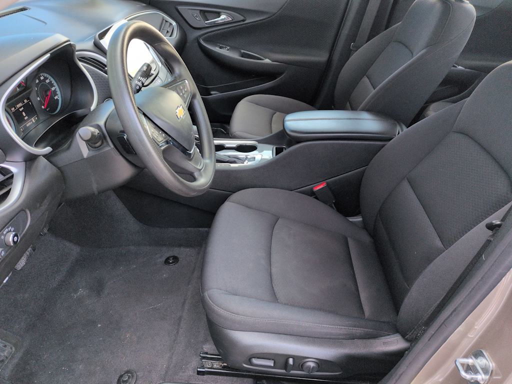 Thumbnail: 2023 Chevrolet Malibu - 10