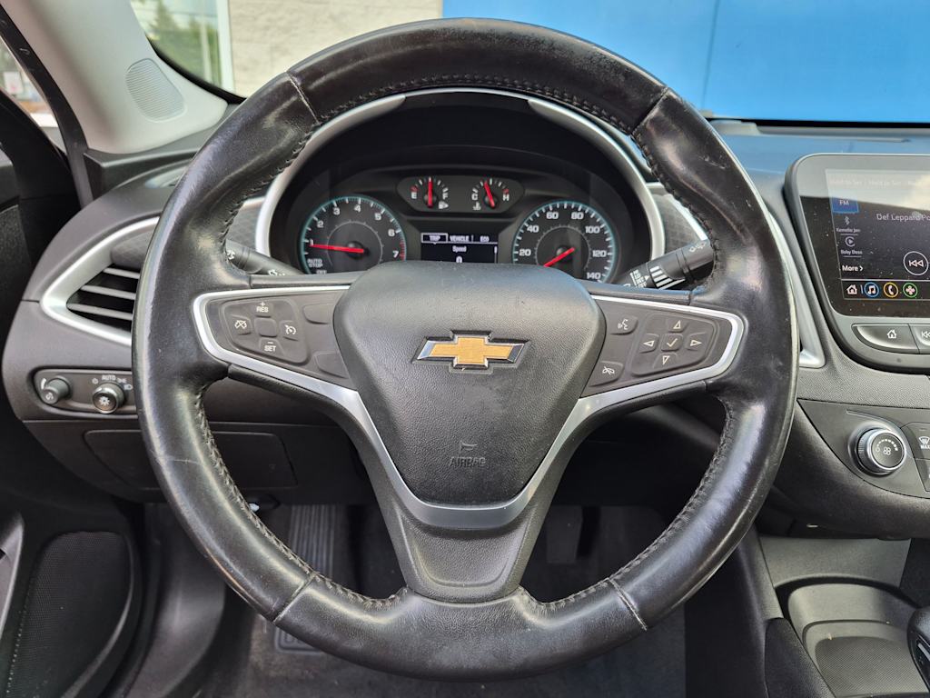 Thumbnail: 2022 Chevrolet Malibu - 40