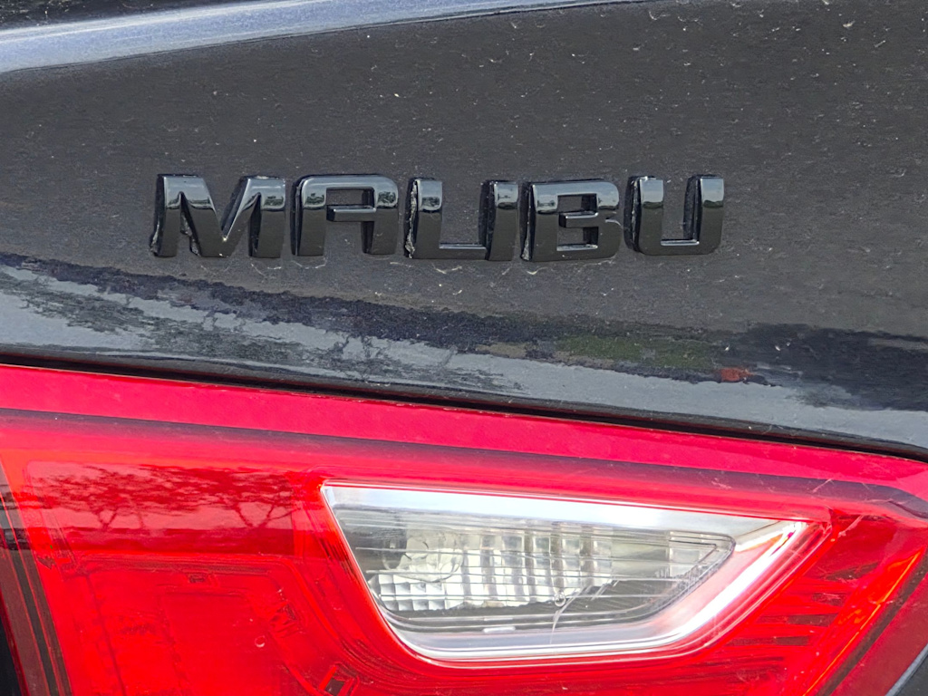 Thumbnail: 2022 Chevrolet Malibu - 7