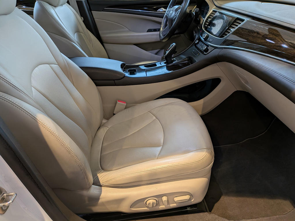 Thumbnail: 2017 Buick LaCrosse - 9