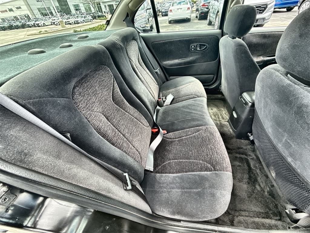 2001 Saturn S-Series SL 22
