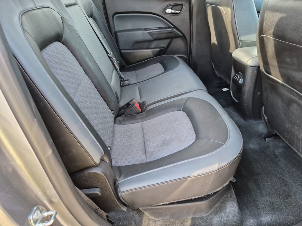 Thumbnail: 2018 Chevrolet Colorado - 26