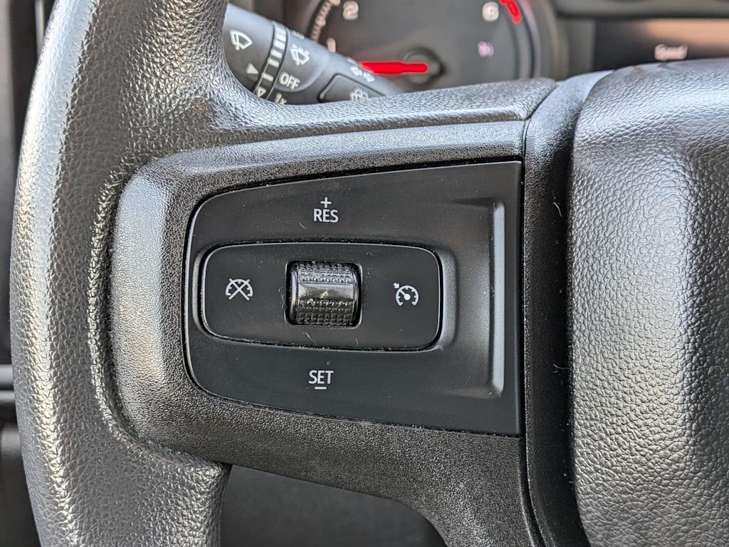 Thumbnail: 2021 Chevrolet Silverado 1500 - 26