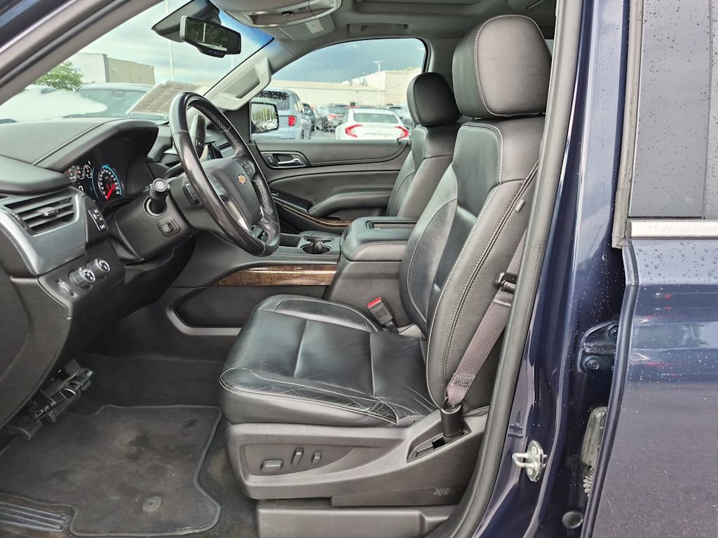 Thumbnail: 2017 Chevrolet Tahoe - 10