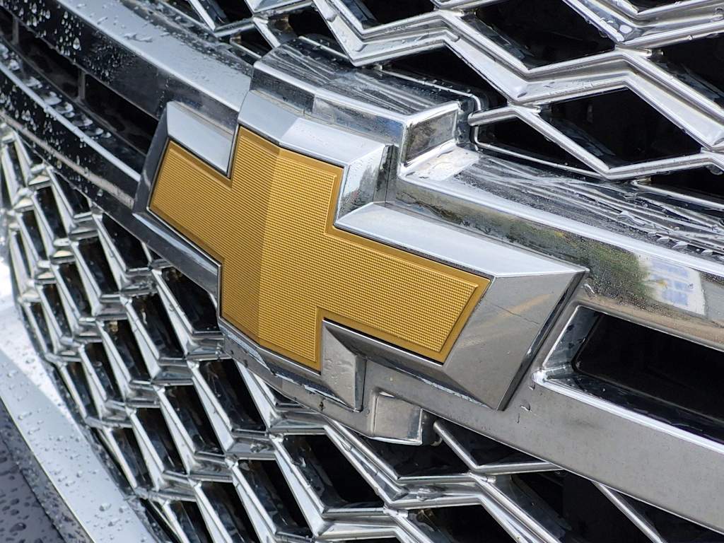 Thumbnail: 2017 Chevrolet Tahoe - 25