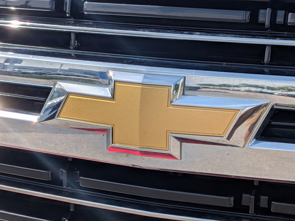 Thumbnail: 2021 Chevrolet Suburban - 24