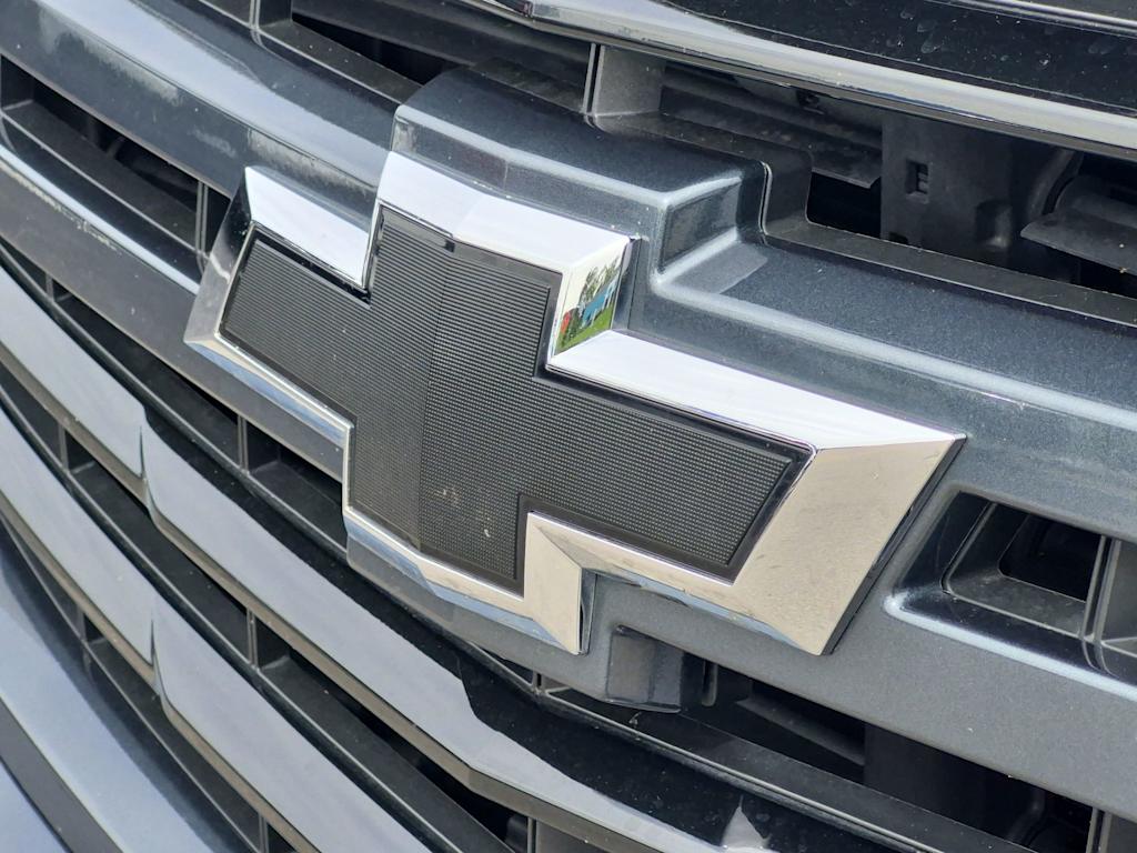 Thumbnail: 2020 Chevrolet Suburban - 24