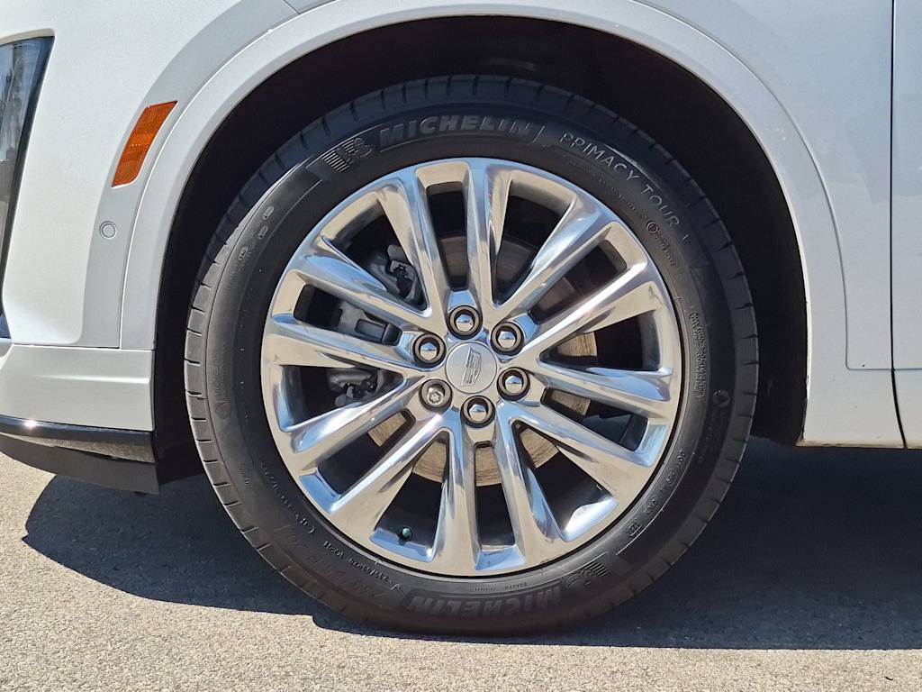 Thumbnail: 2025 Cadillac XT6 - 8