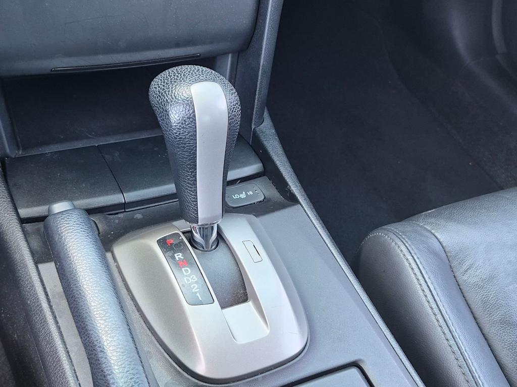 Thumbnail: 2010 Honda Accord - 32