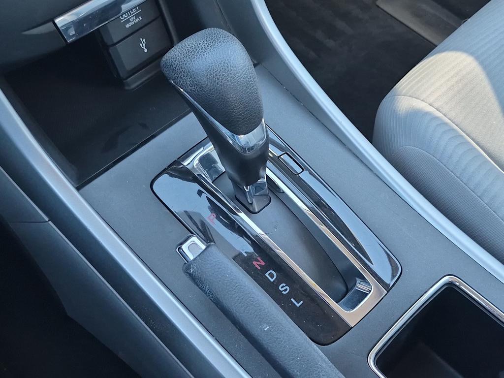 Thumbnail: 2015 Honda Accord - 29