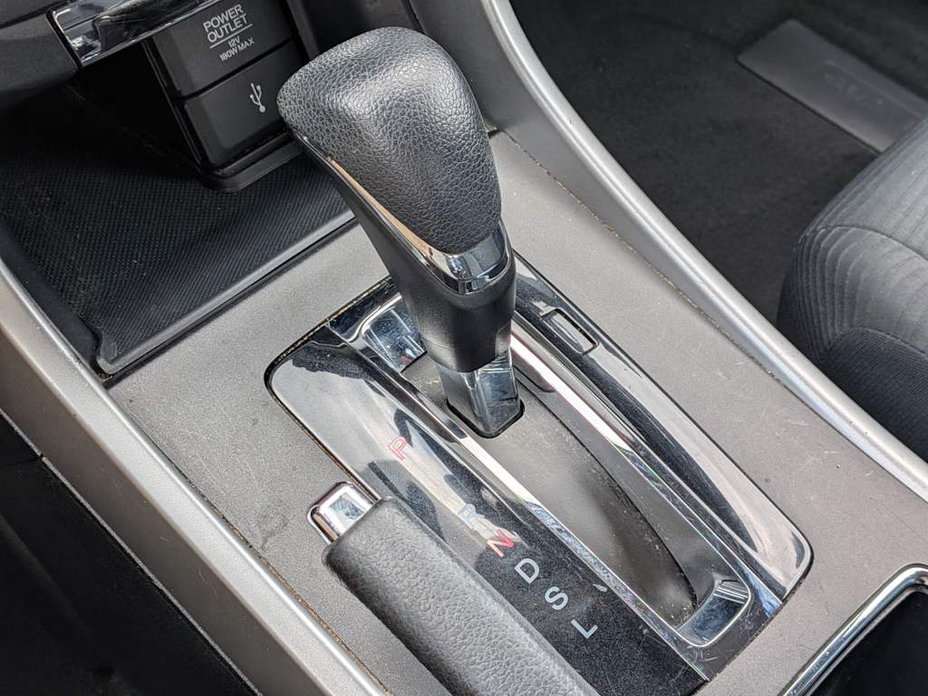 Thumbnail: 2015 Honda Accord - 28
