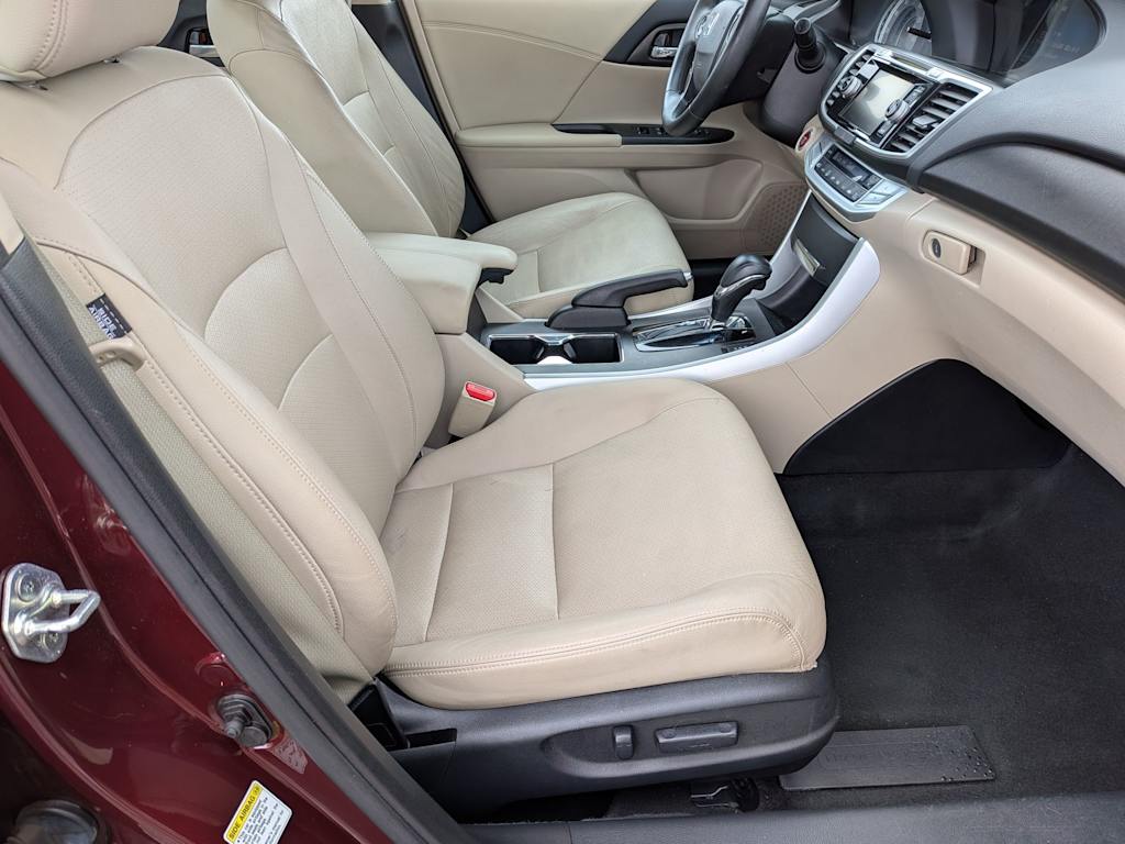 Thumbnail: 2013 Honda Accord - 27