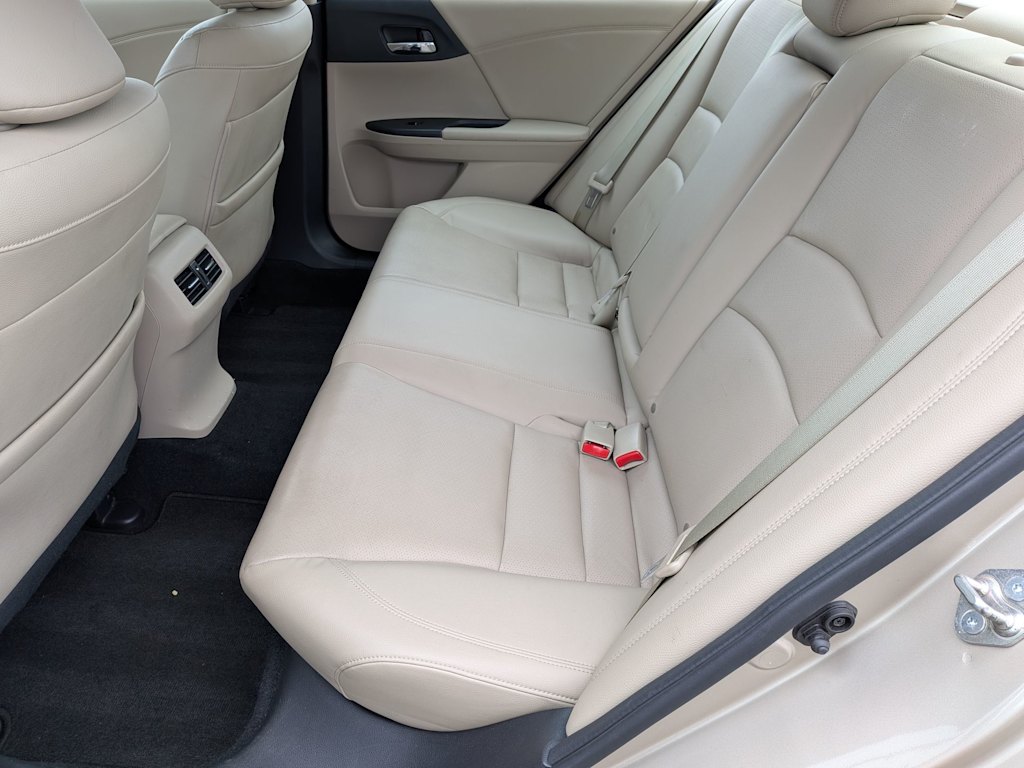 Thumbnail: 2015 Honda Accord - 27