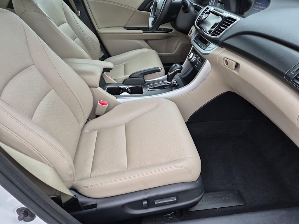 Thumbnail: 2013 Honda Accord - 9
