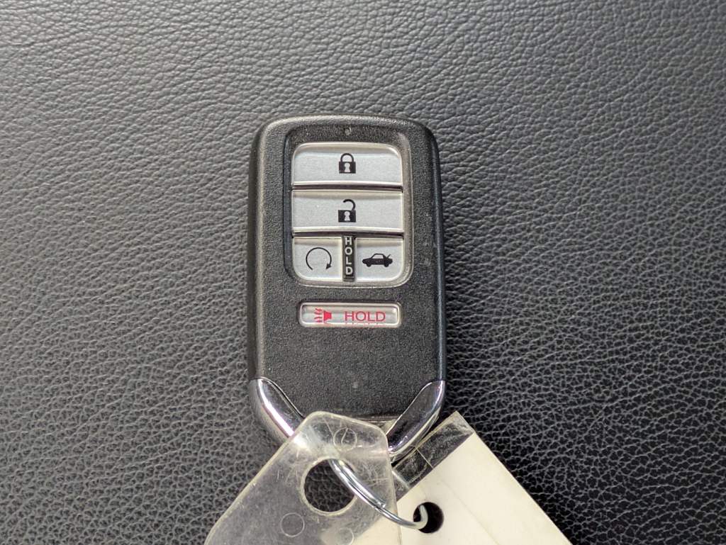 Thumbnail: 2018 Honda Accord - 32