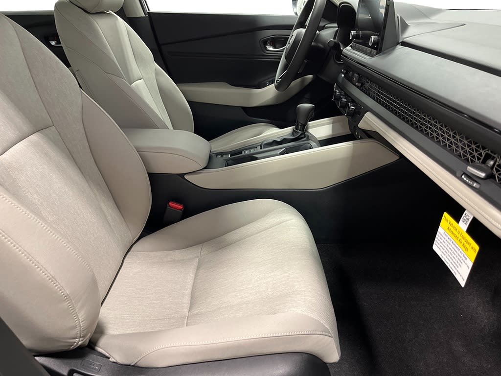 2025 Honda Accord SE 12