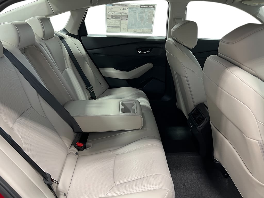 Thumbnail: 2025 Honda Accord - 32