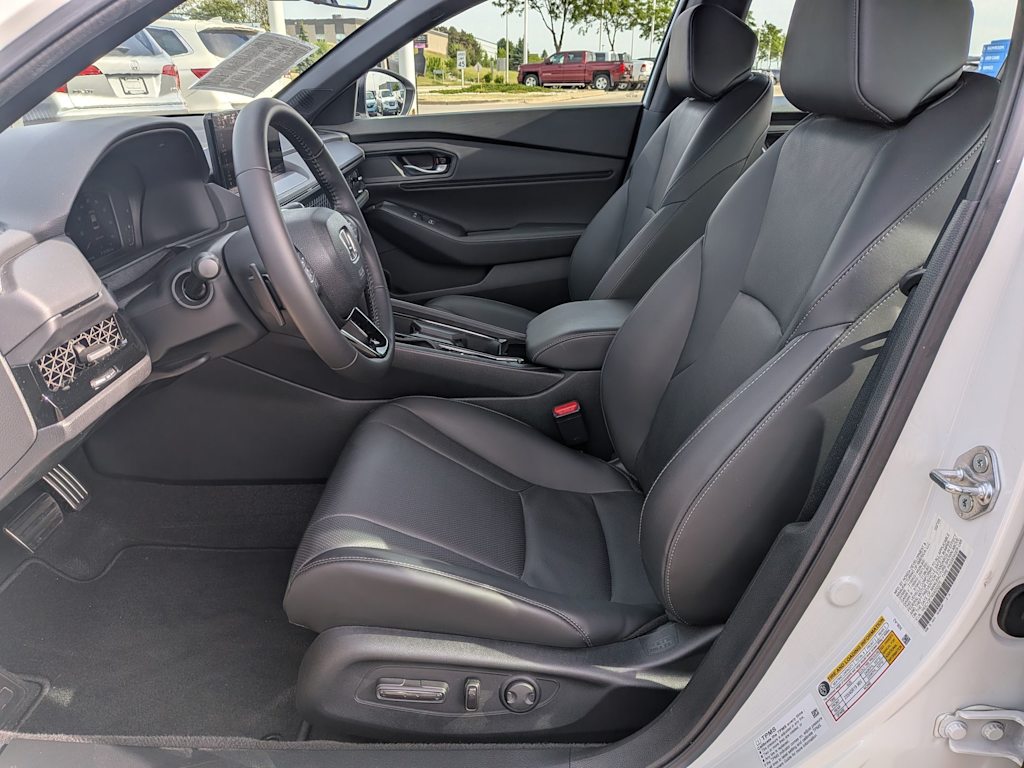 Thumbnail: 2025 Honda Accord - 9
