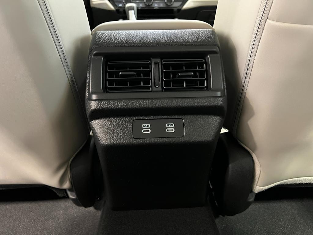 2025 Honda Accord Touring 31