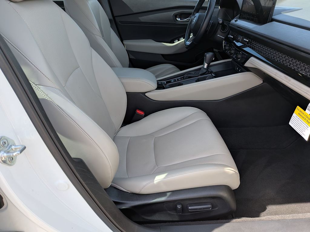Thumbnail: 2023 Honda Accord - 10