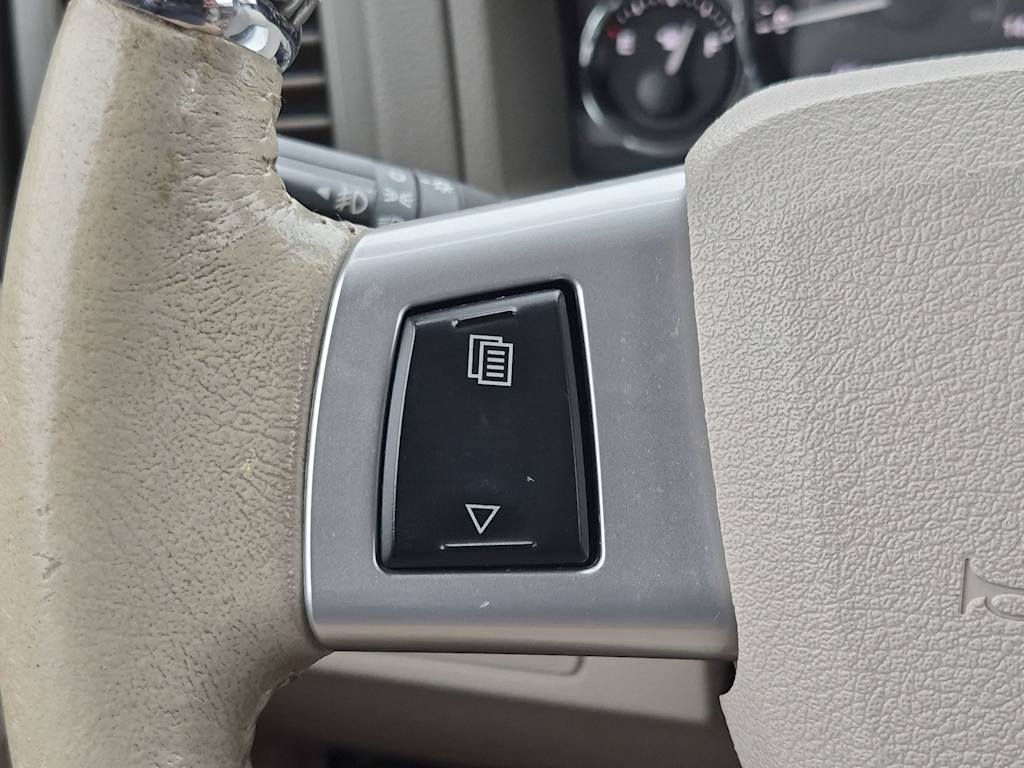 Thumbnail: 2008 Jeep Grand Cherokee - 29