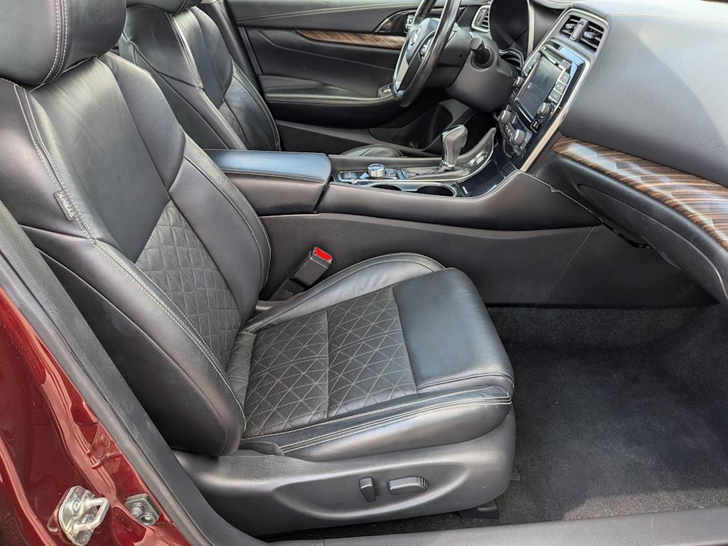 Thumbnail: 2016 Nissan Maxima - 31