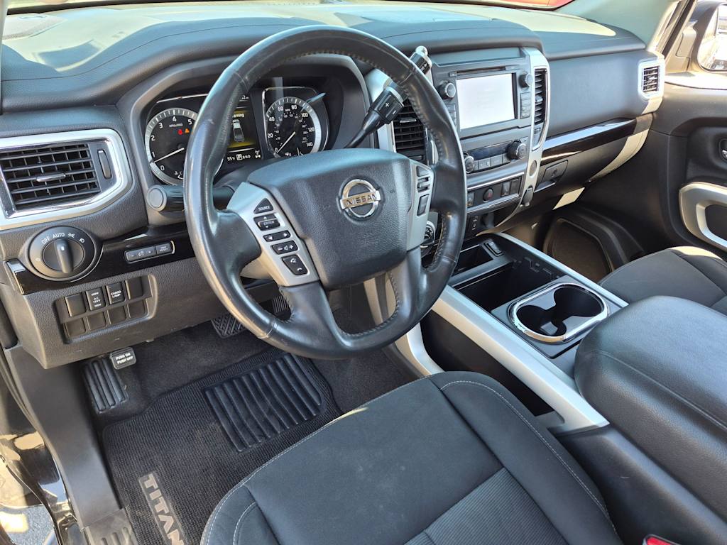 Thumbnail: 2018 Nissan Titan - 2