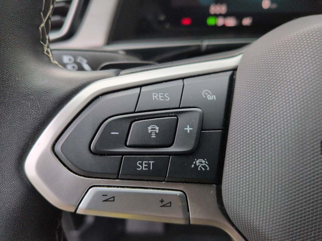 Thumbnail: 2025 Volkswagen Atlas - 28