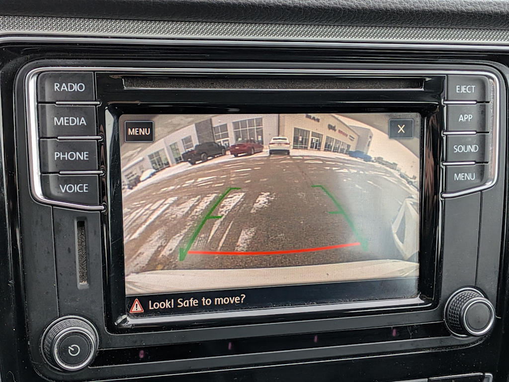 Thumbnail: 2018 Volkswagen Passat - 33