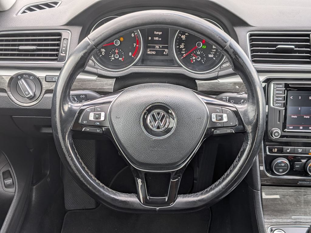 Thumbnail: 2018 Volkswagen Passat - 13