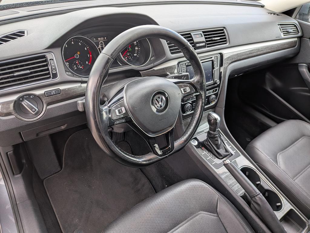 Thumbnail: 2018 Volkswagen Passat - 2