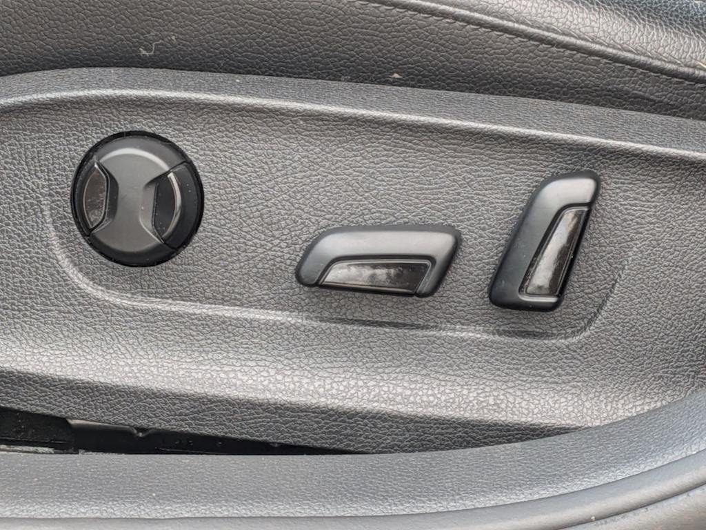 Thumbnail: 2018 Volkswagen Passat - 26