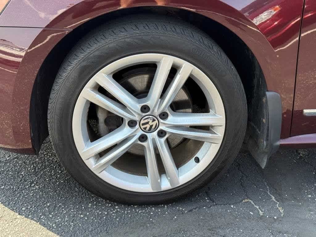 Thumbnail: 2014 Volkswagen Passat - 6