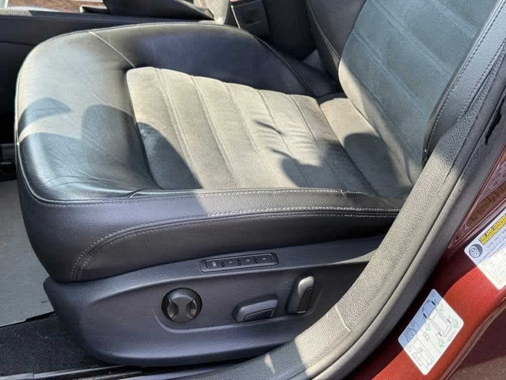 Thumbnail: 2014 Volkswagen Passat - 29