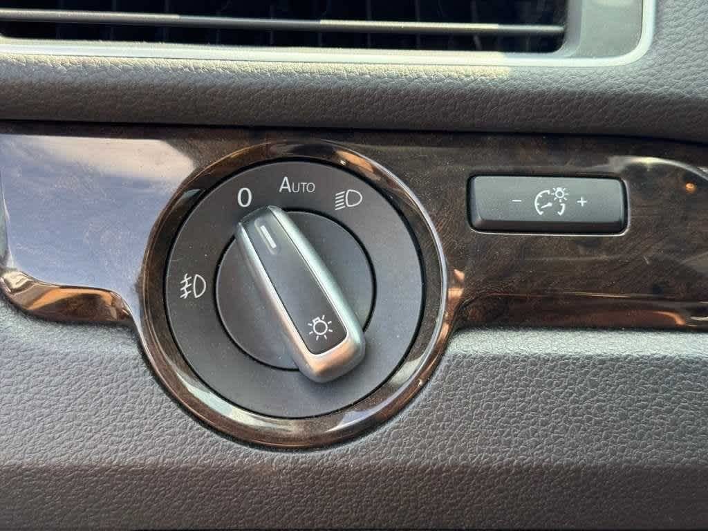 Thumbnail: 2014 Volkswagen Passat - 26