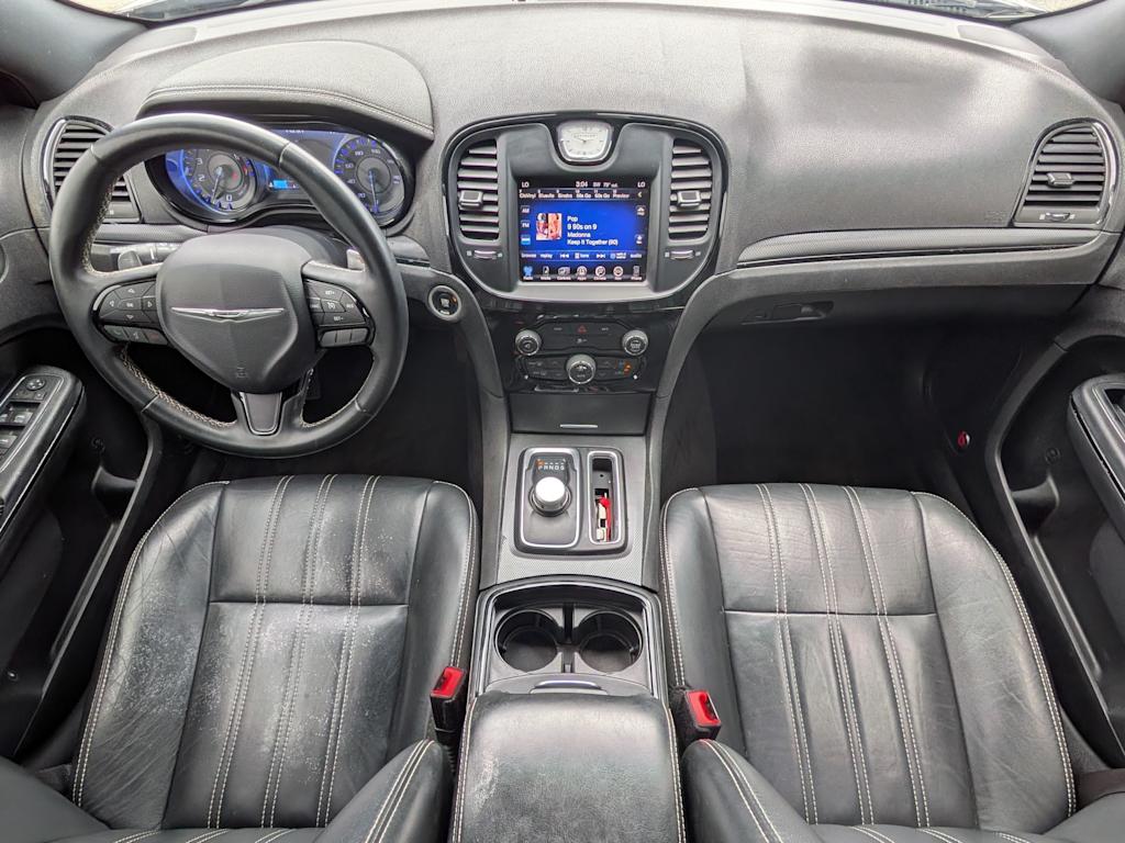 Thumbnail: 2016 Chrysler 300 - 2