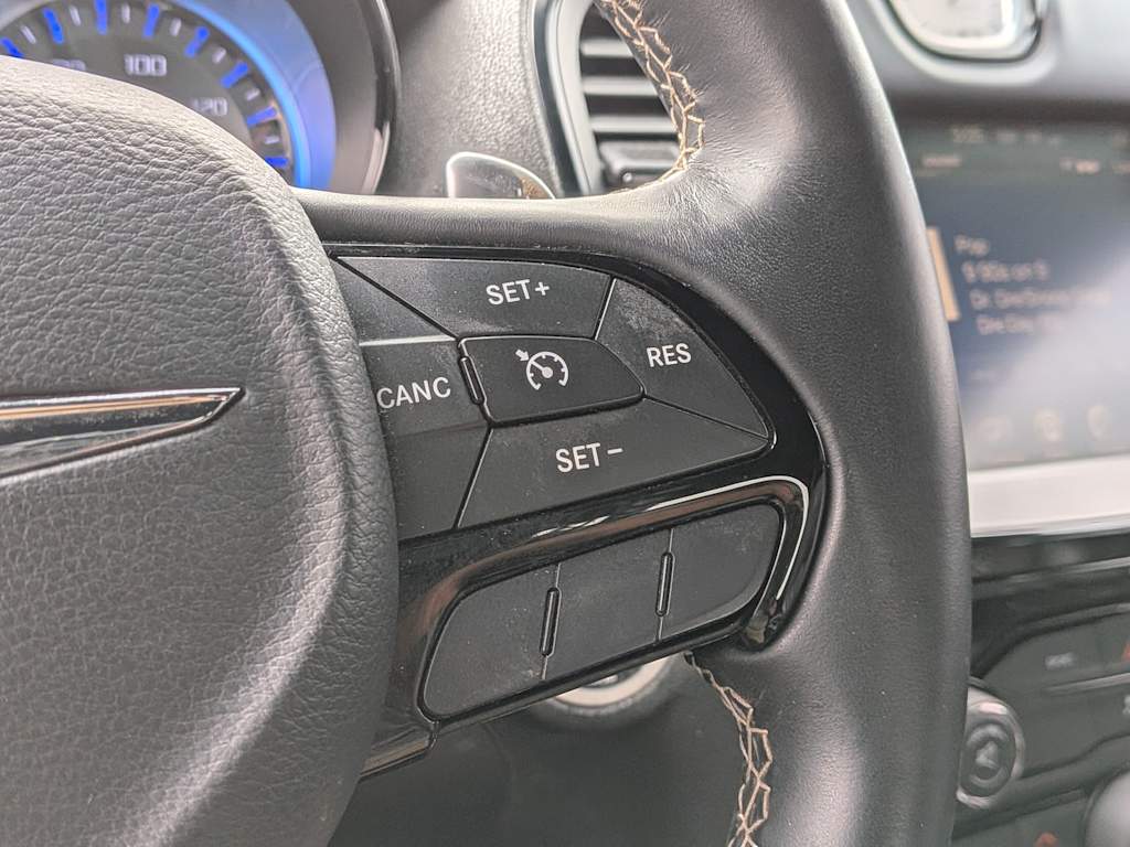 Thumbnail: 2016 Chrysler 300 - 26