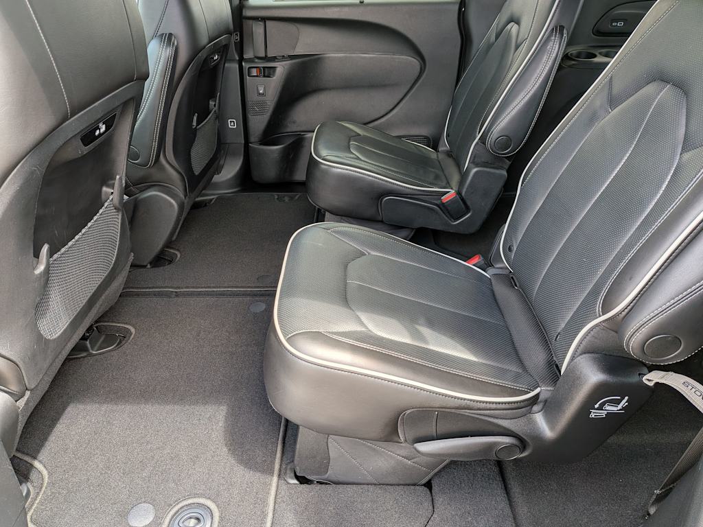 Thumbnail: 2023 Chrysler Pacifica - 26