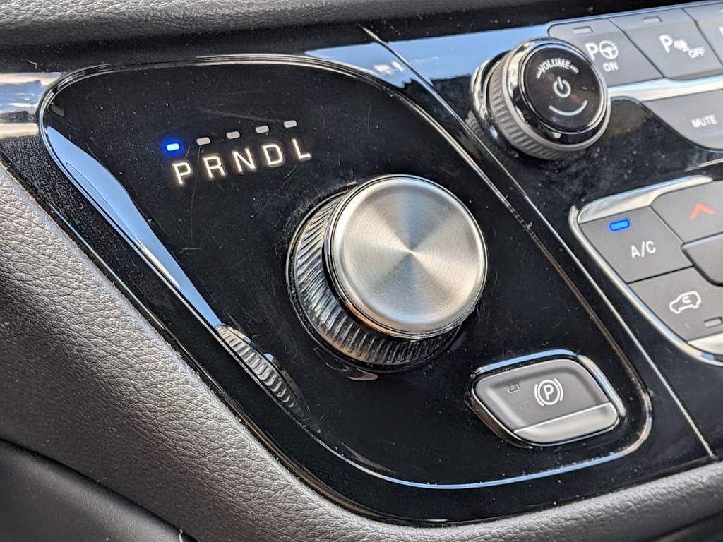 Thumbnail: 2023 Chrysler Pacifica - 31