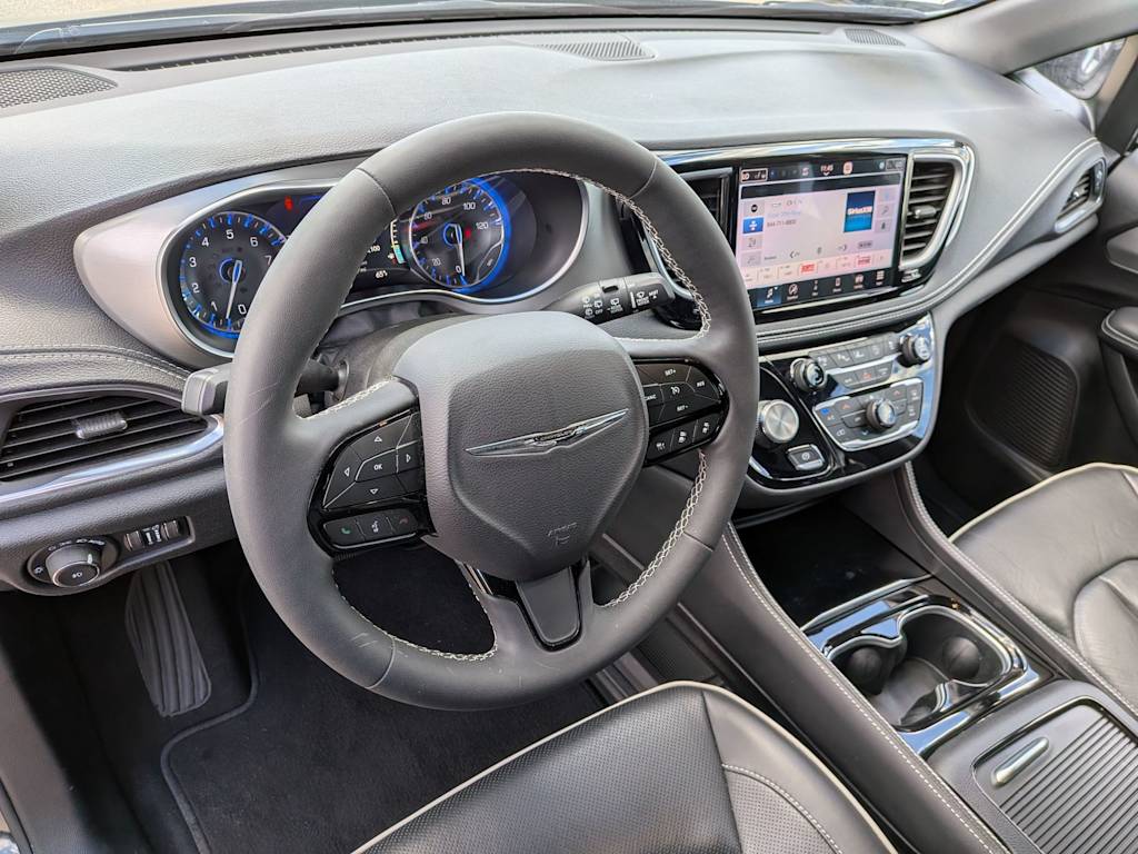 Thumbnail: 2023 Chrysler Pacifica - 2