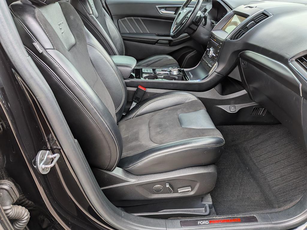 Thumbnail: 2019 Ford Edge - 10