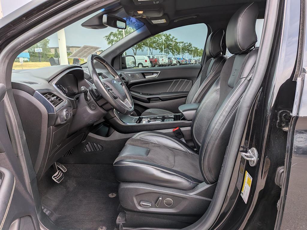 Thumbnail: 2019 Ford Edge - 9